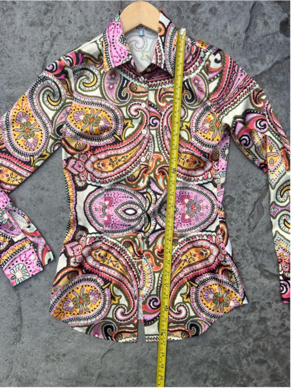 Hawes & Curtis Fitted Paisley Print Stretch Button Down Shirt - Picture 3 of 6